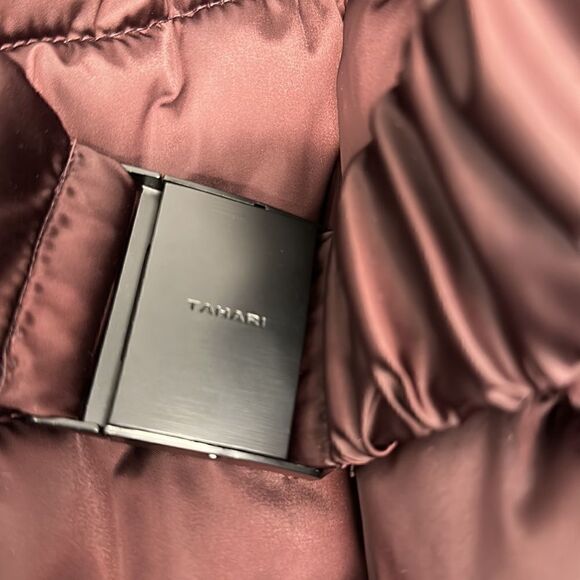 Tahari Women's Heavy Weight Puffer Coat with Faux Fur Hood in Merlot Size XL NWT - Picture 12 of 12